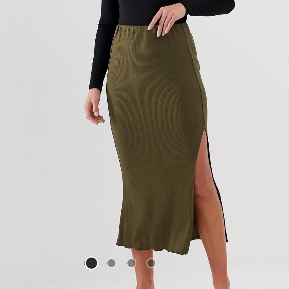 Green maxi skirt